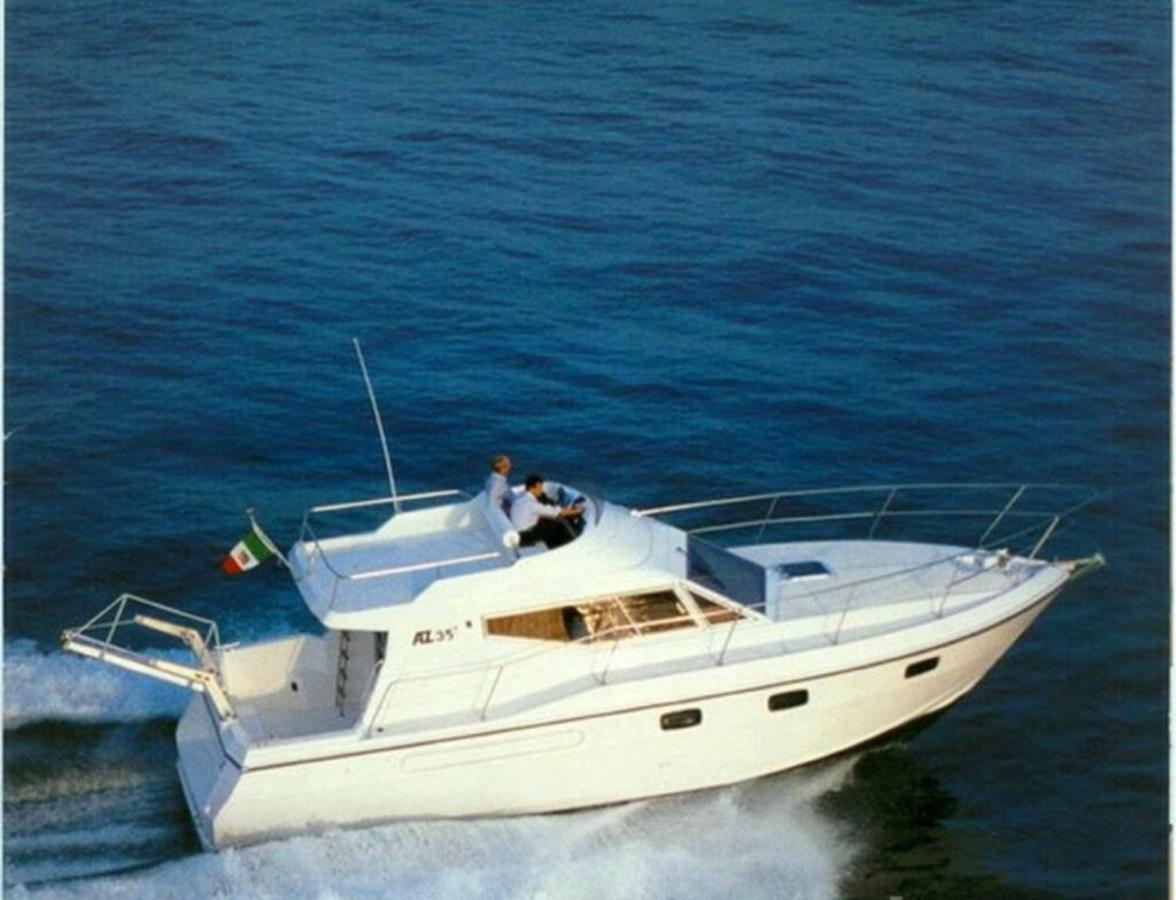Yacht Suite 格罗塞托港 外观 照片